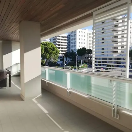 White-Blue Vibes, Seafront 2-Bedroom Apt Montesilvano Marina Buitenkant foto