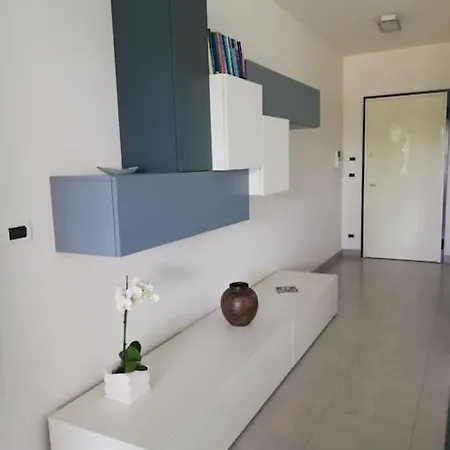 White-Blue Vibes, Seafront 2-Bedroom Apt Montesilvano Marina Buitenkant foto