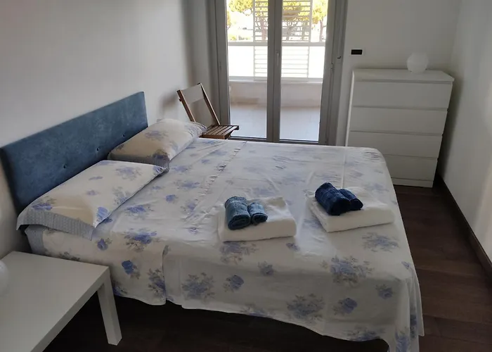 White-Blue Vibes, Seafront 2-Bedroom Apt